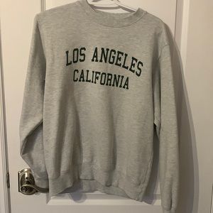 Los Angeles California crewneck. No stains in great condition